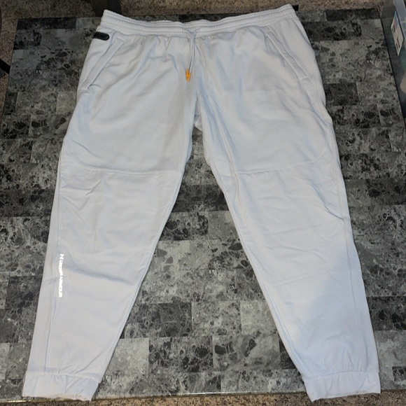 Under Armour Other - Under armour jogger sweatpants